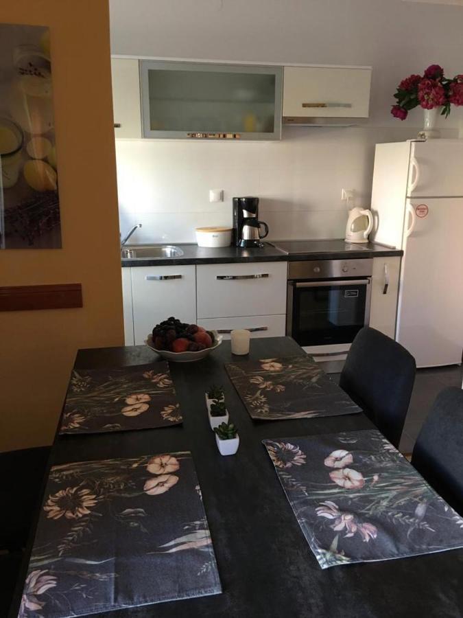 Apartmani Ljubica ザダル エクステリア 写真